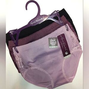Last Set~ NWT GLORIA VANDERBILT☆Sexy Ladies Seamless Lacey Shaping Brief Panty